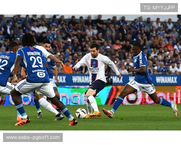 斯特拉斯堡1-1逼平巴黎,帕尼切利双响救主 斯特拉斯堡1-1逼平巴黎,帕尼切利双响救主